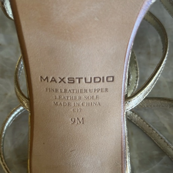 MAX STUDIO Gold Metallic Leather Strappy Heel Sandals Size 9 - Picture 9 of 12